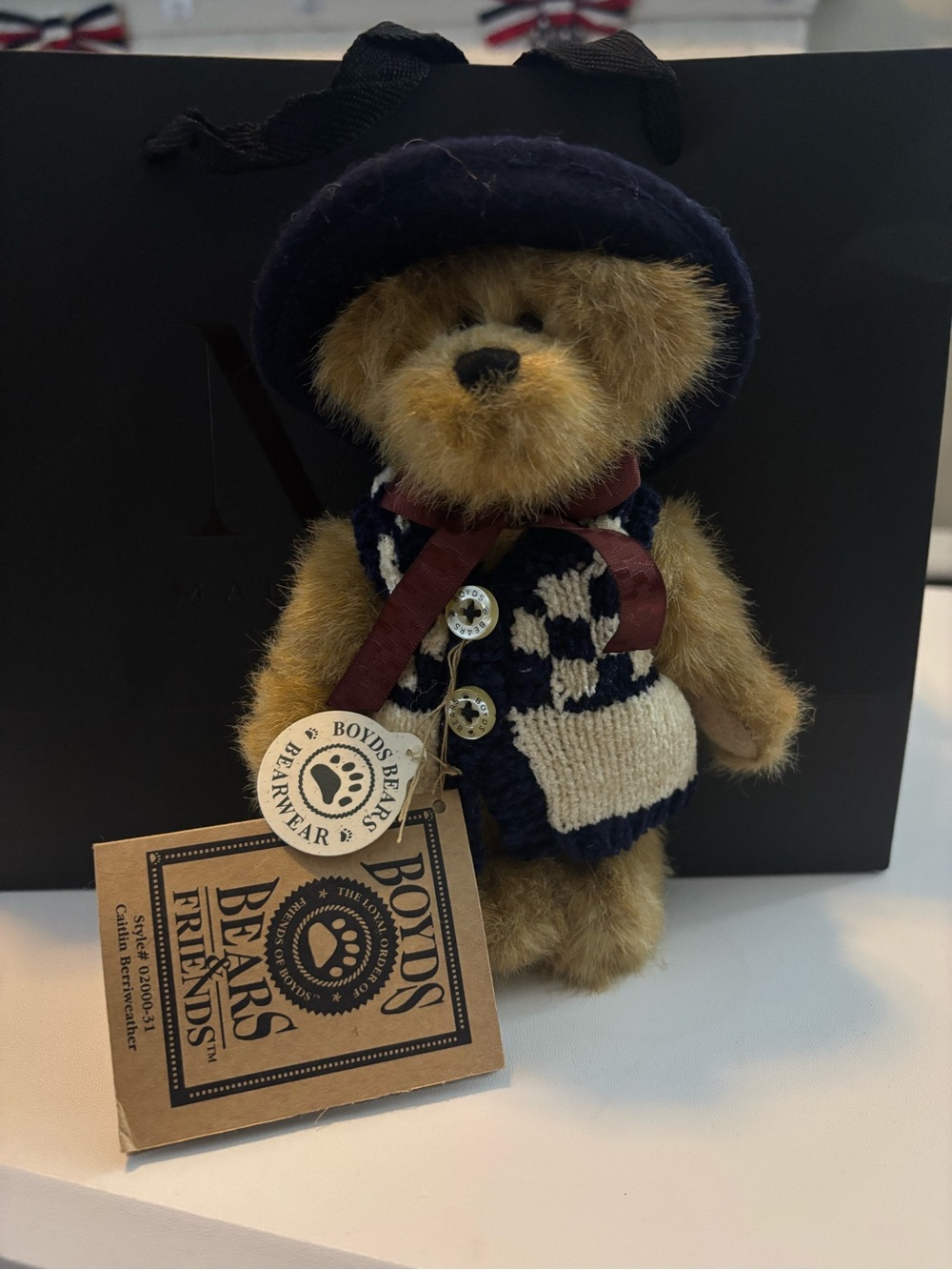 Boyds Bears Jointed Bear with Hat and Sweater Caitlin Berryweather EUC